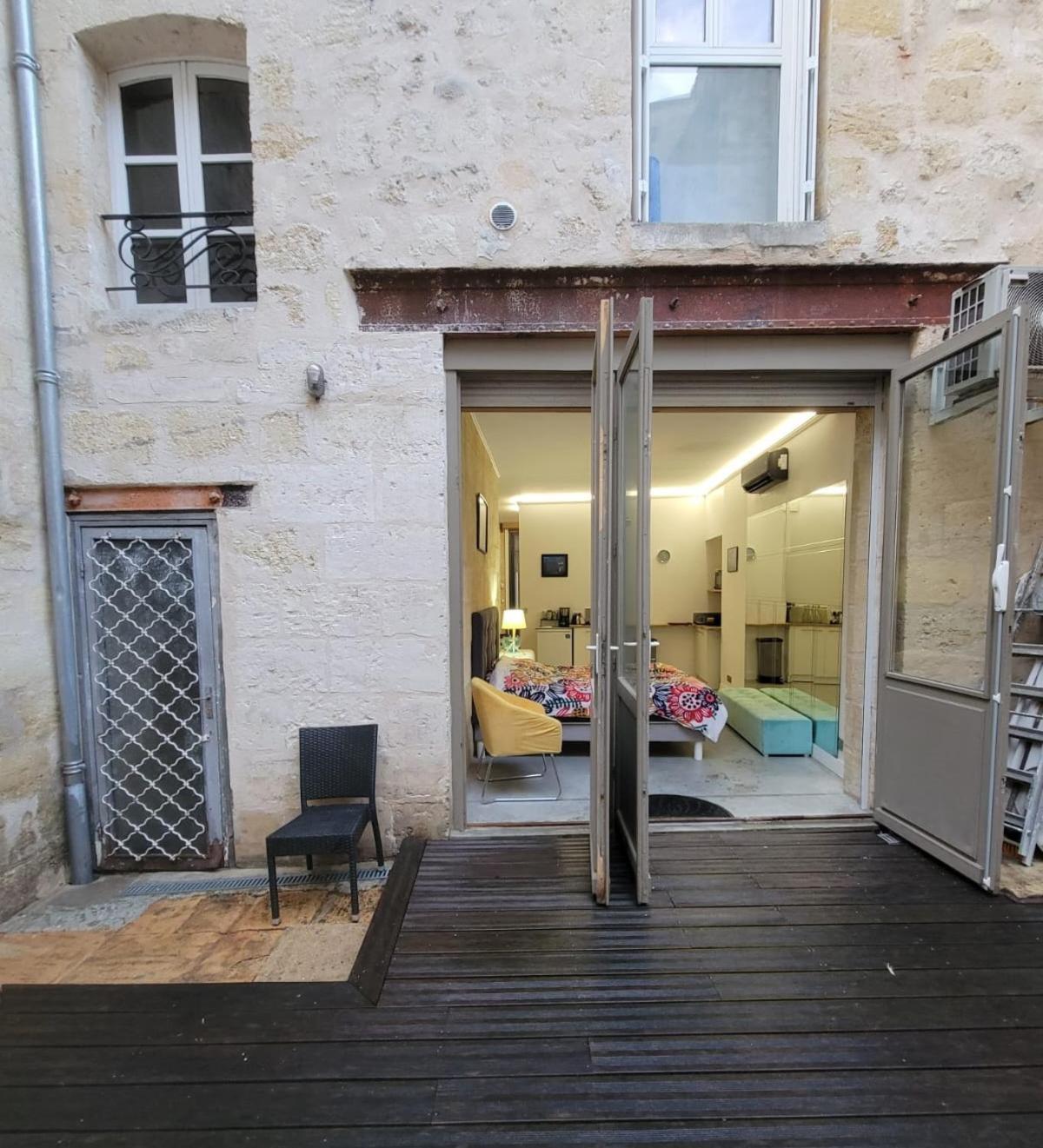 Appartement Cosy Avec Jardin Terrasse Et Bureau Separe Bordeaux Exterior photo